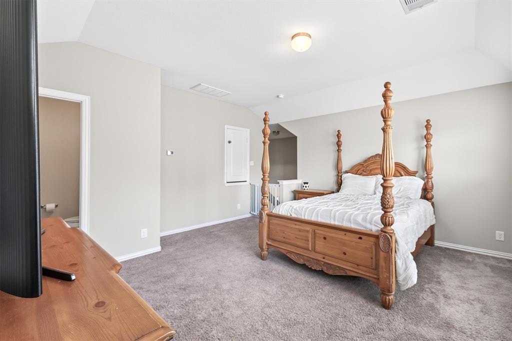 114 Woodridge Crossing Property Photo 30