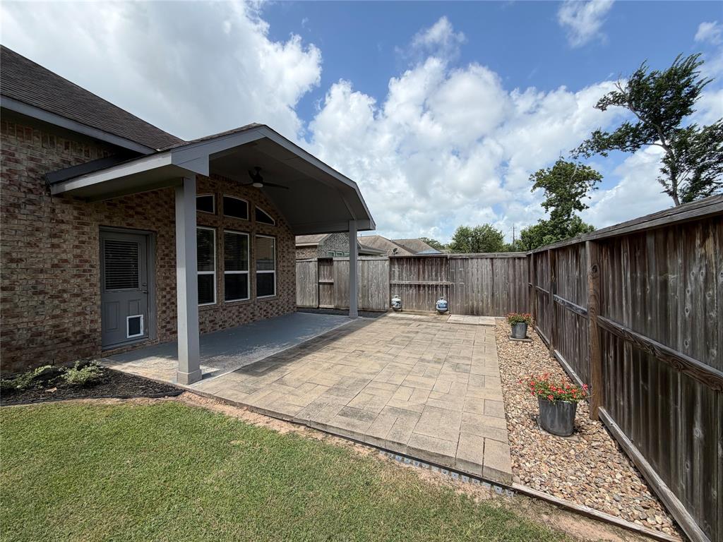 114 Woodridge Crossing Property Photo 35