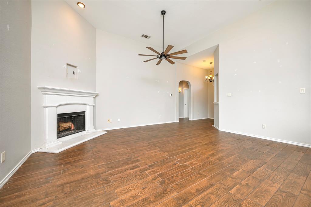 545 Wild Ivy Trail Property Photo 5
