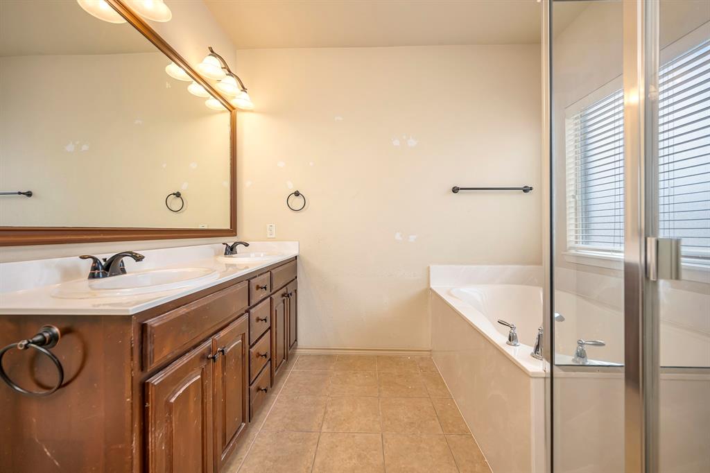 545 Wild Ivy Trail Property Photo 19