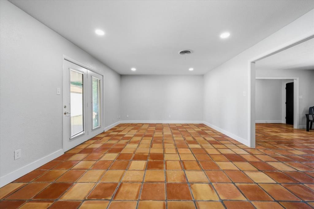 6920 Valhalla Road Property Photo 11