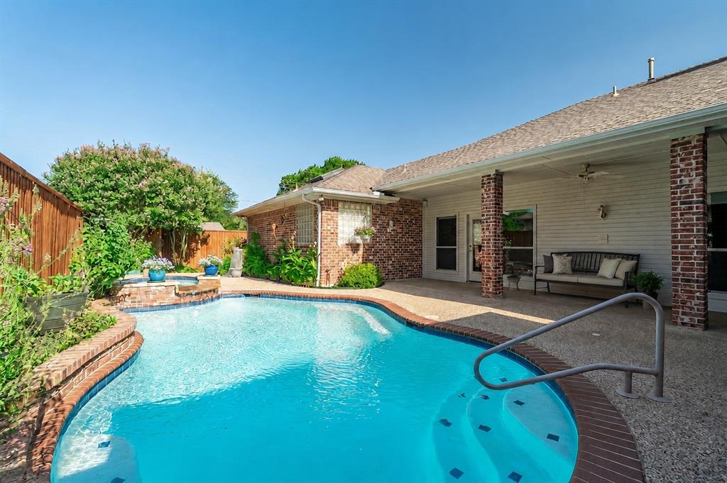1873 Quail Lane Property Photo 1