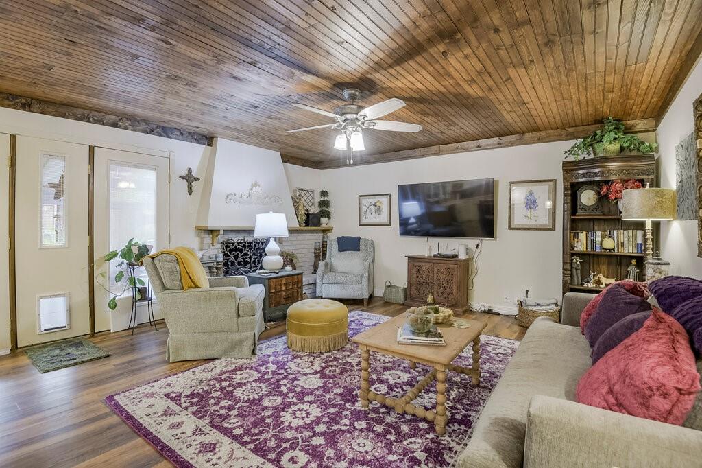 705 Bluebonnet Drive Property Photo 15
