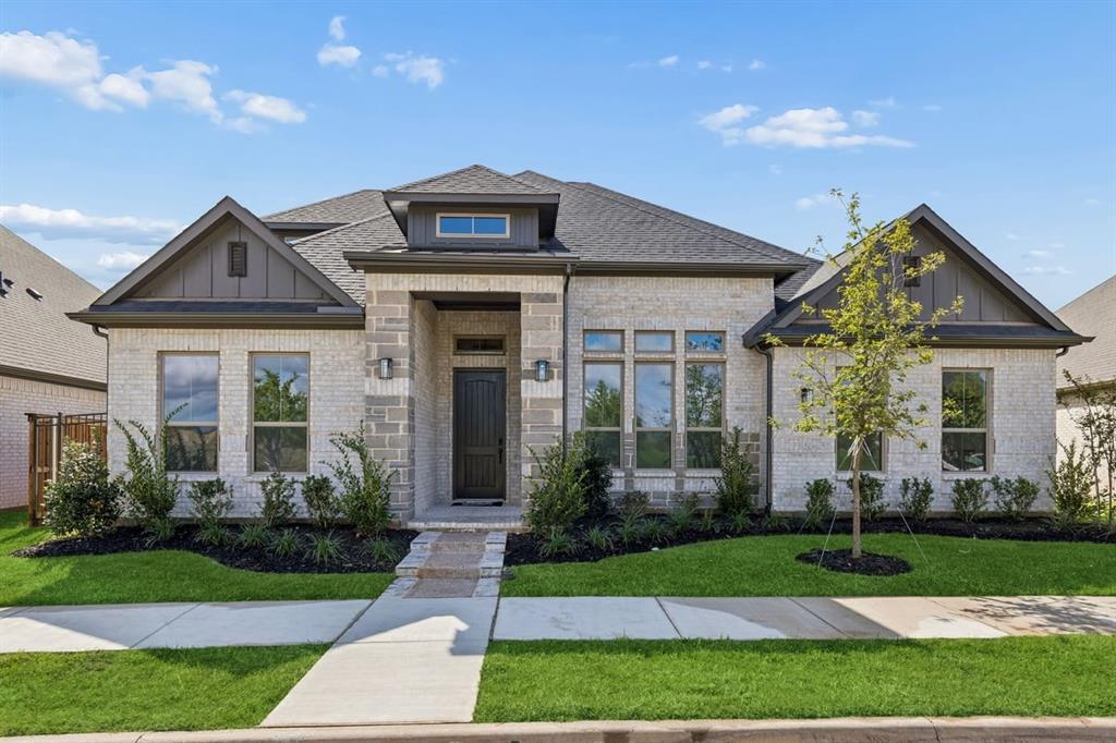 1004 Pearl Crescent Place Property Photo 1
