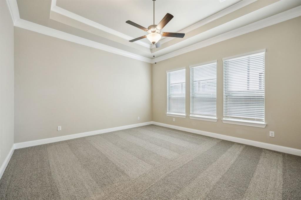 1004 Pearl Crescent Place Property Photo 16