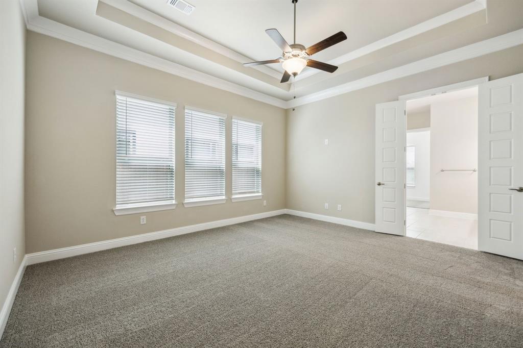 1004 Pearl Crescent Place Property Photo 17