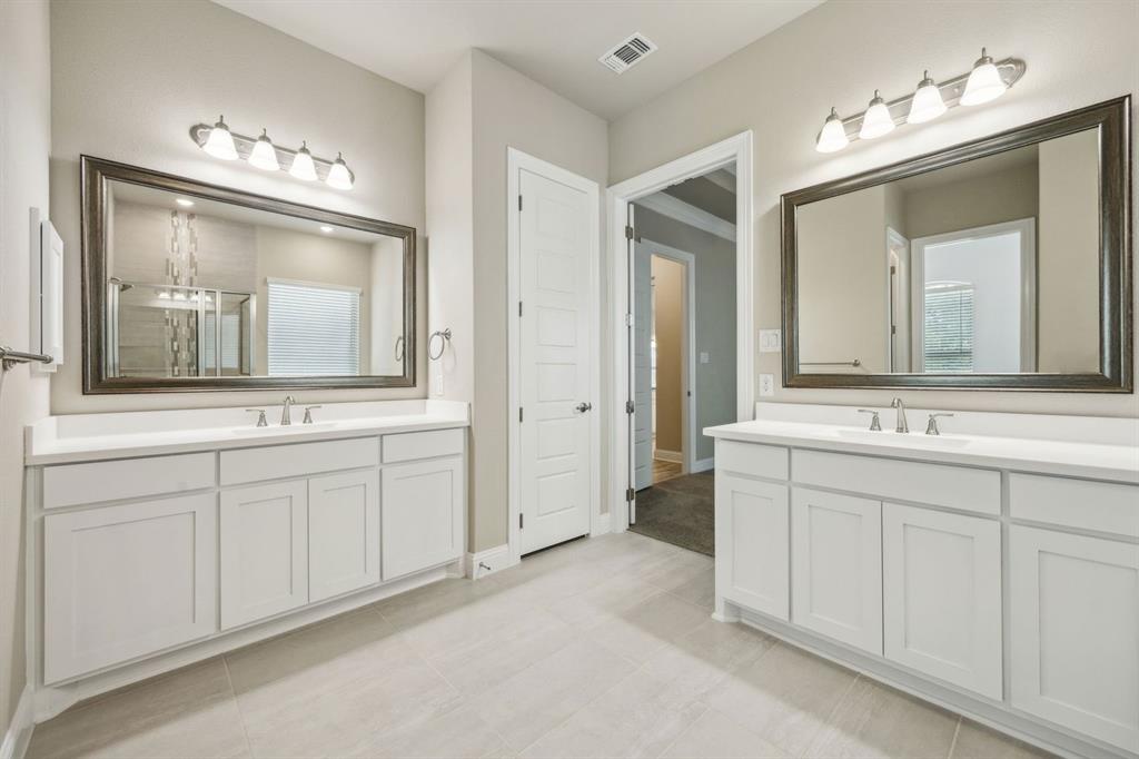 1004 Pearl Crescent Place Property Photo 19