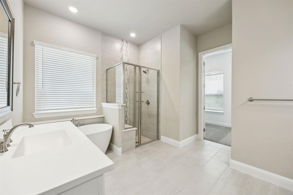 1004 Pearl Crescent Place Property Photo 20