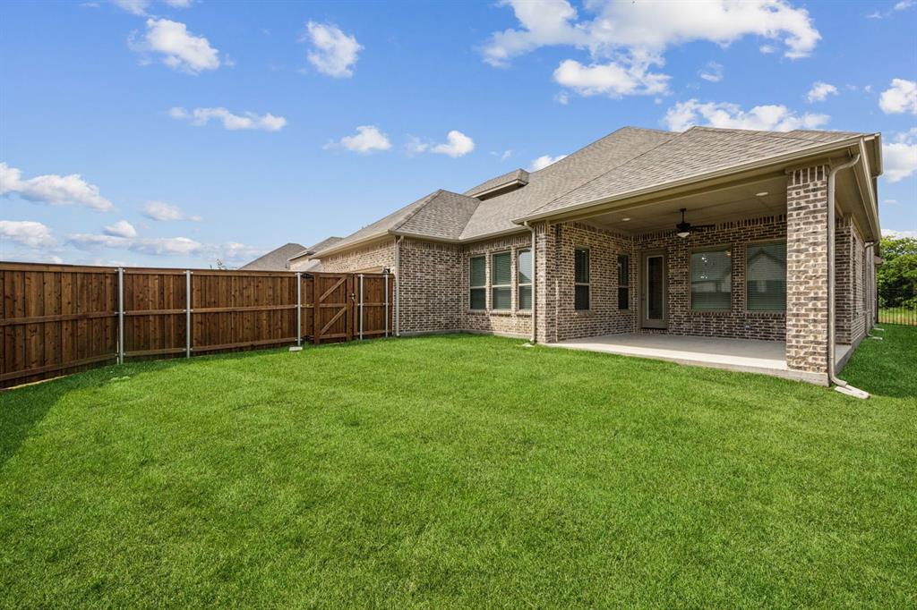 1004 Pearl Crescent Place Property Photo 25