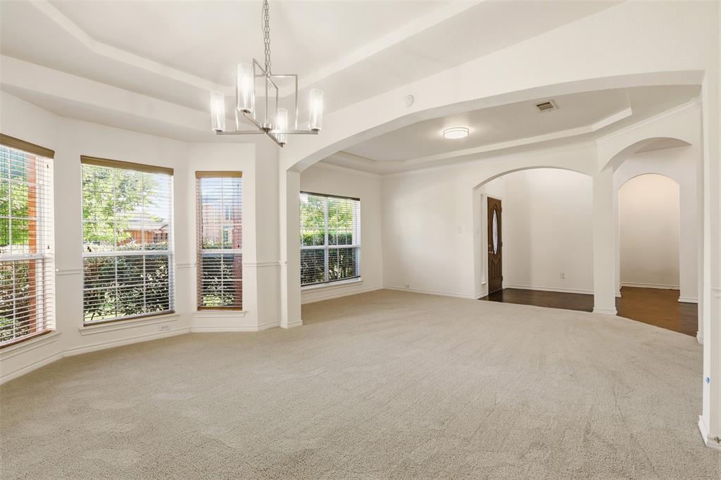639 Silver Ridge Drive Property Photo 4