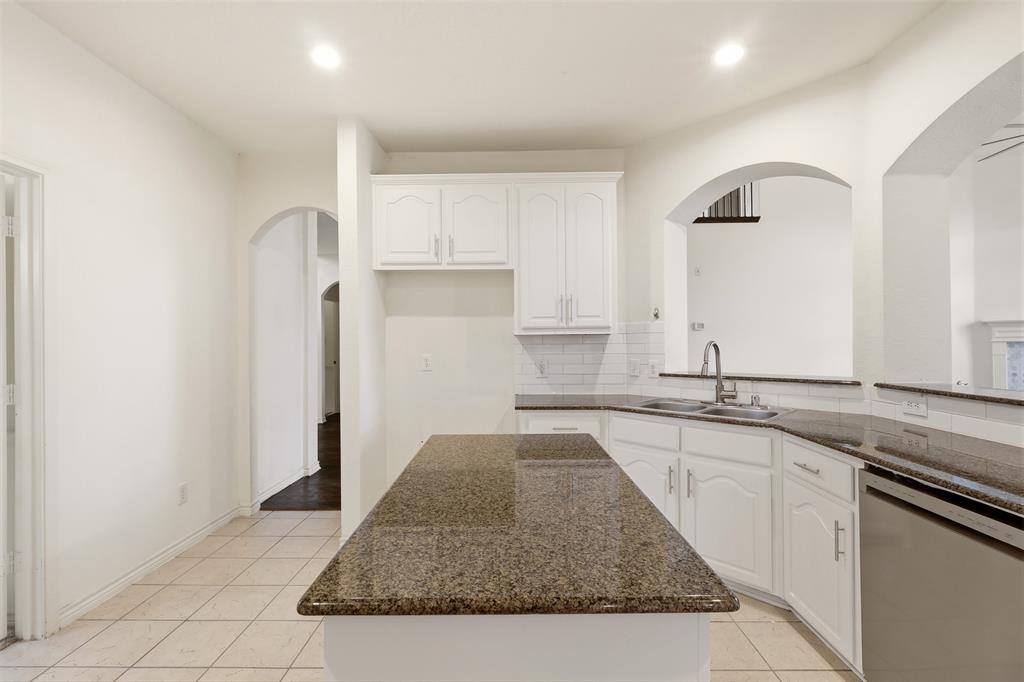 639 Silver Ridge Drive Property Photo 13