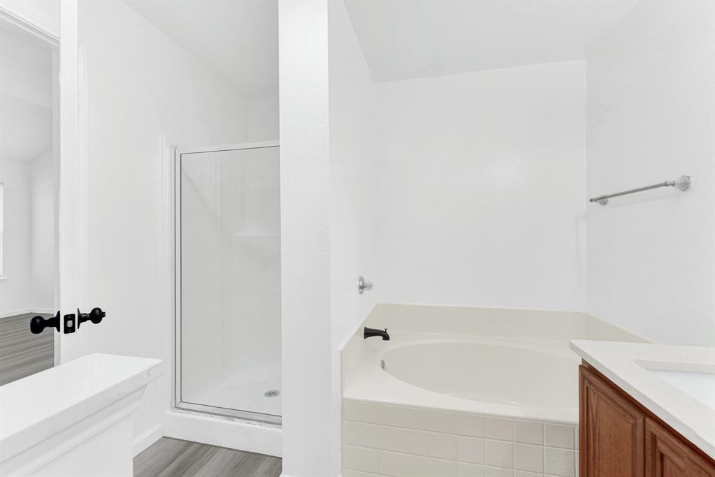 306 Lakefront Drive Property Photo 19