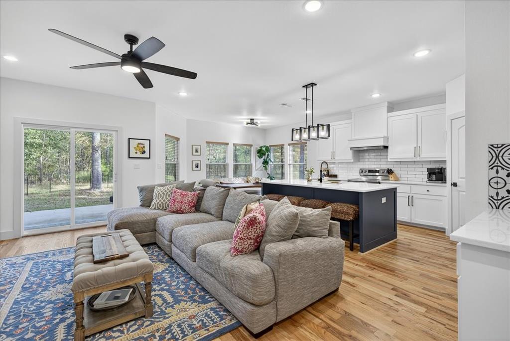 206 Parkside Drive Property Photo 1