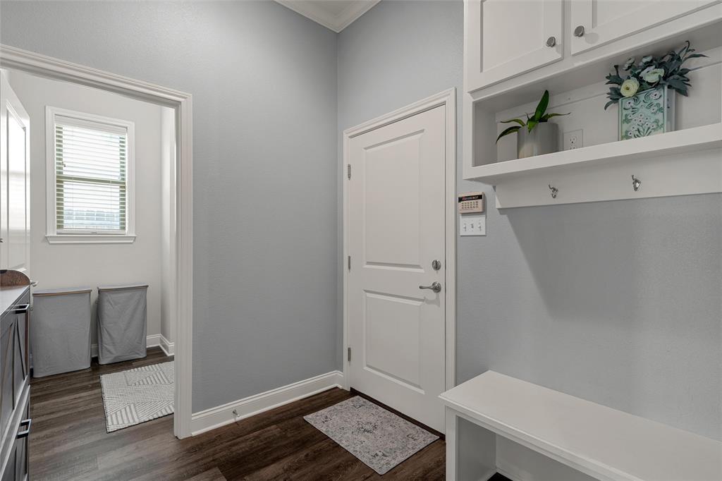 10025 Wildberry Drive Property Photo 15