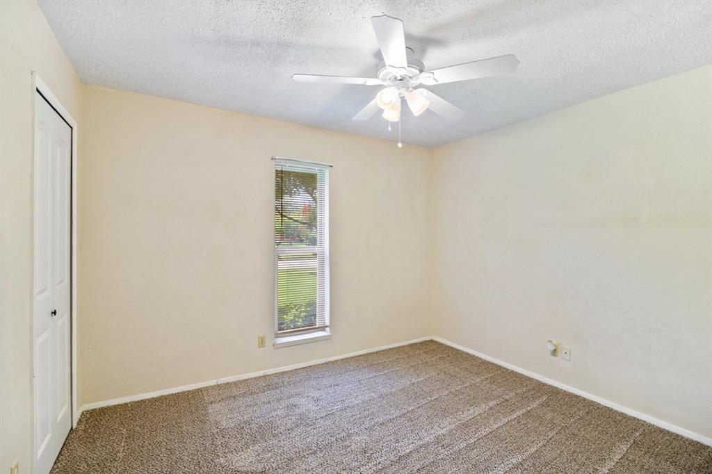 3013 Queens Way Property Photo 18