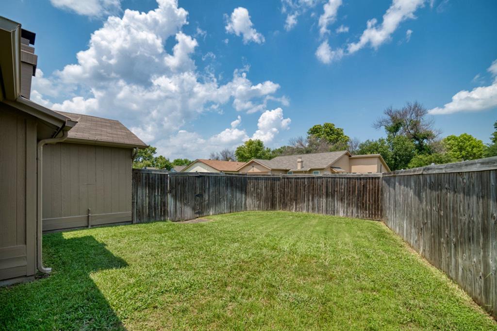 3013 Queens Way Property Photo 21
