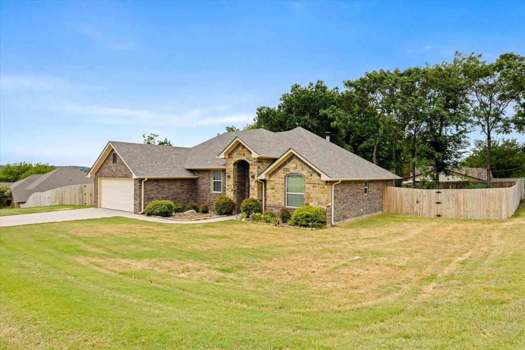 306 Knob Hill Drive Property Photo 1