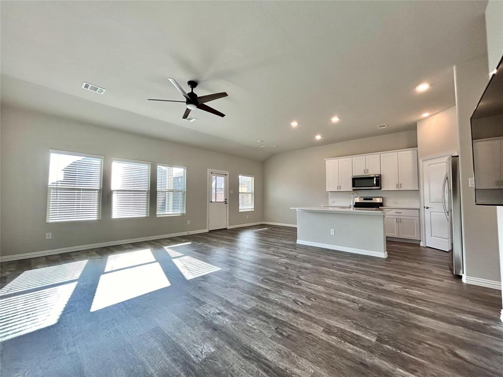 1804 Berry Ridge Trail Property Photo 3