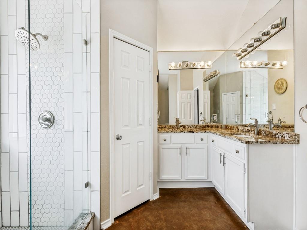 808 Canyon Valley Drive Property Photo 15
