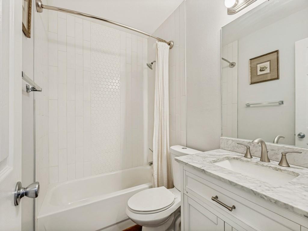 808 Canyon Valley Drive Property Photo 18