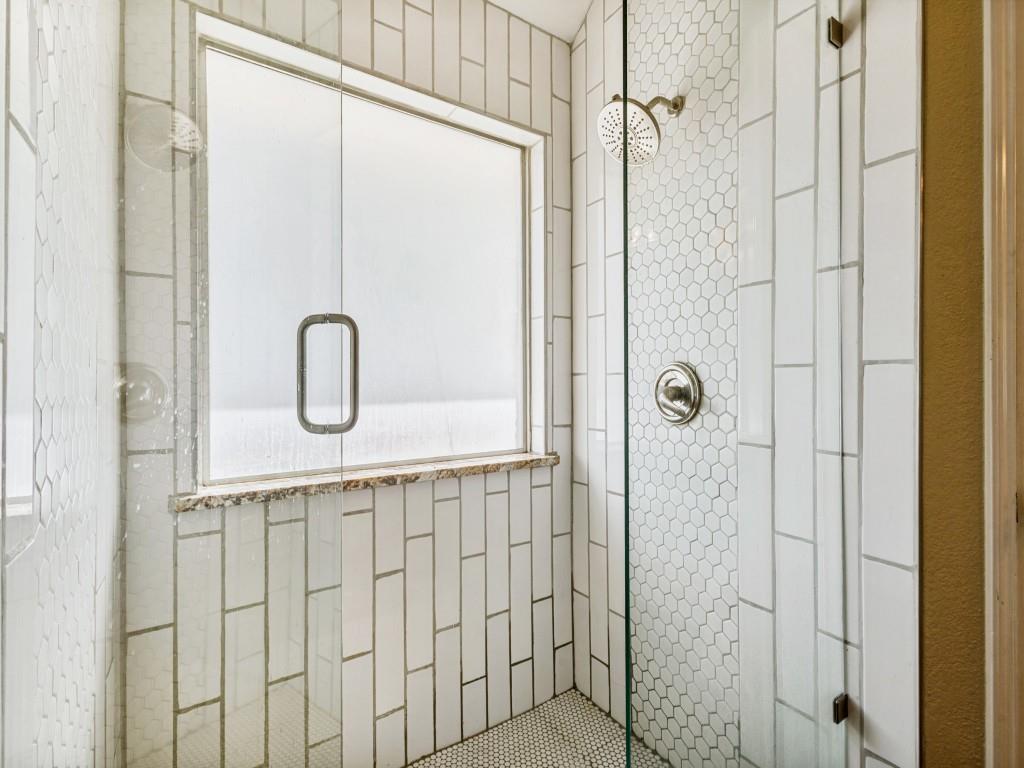 808 Canyon Valley Drive Property Photo 19