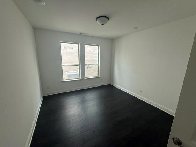 2804 Walker Way Property Photo 7