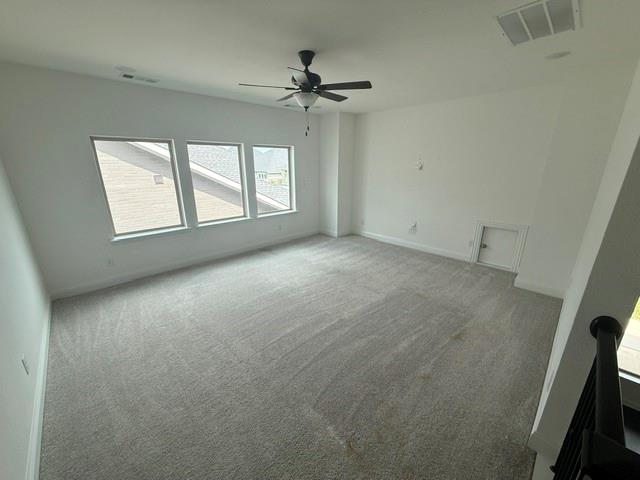 2804 Walker Way Property Photo 13