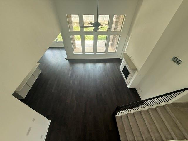 2804 Walker Way Property Photo 14