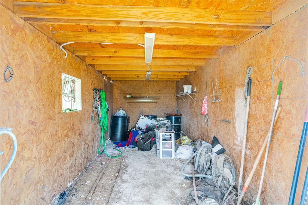 2705 County Road 920 Property Photo 31