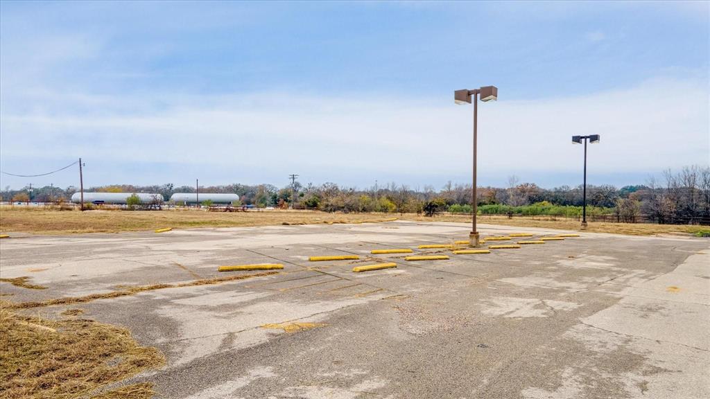 4426 E US HIGHWAY 377 Property Photo 1