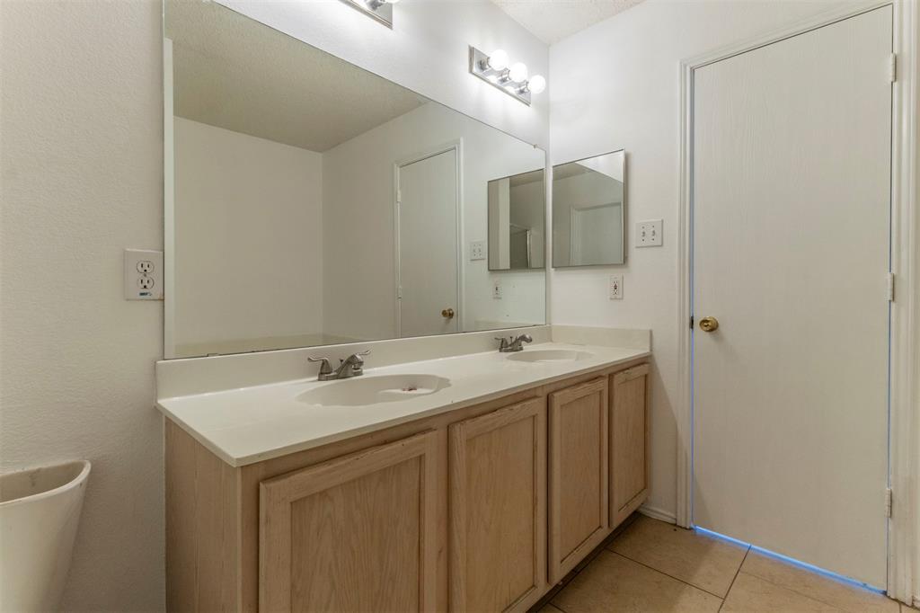 3883 Steeplechase Drive Property Photo 7