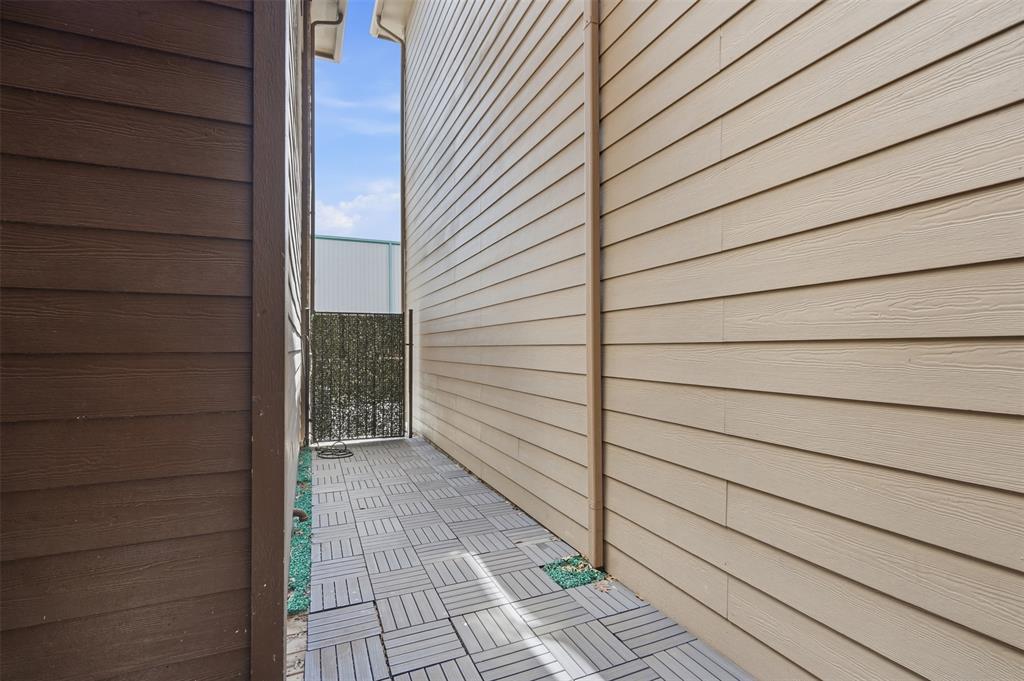 853 Rohan Drive Property Photo 24