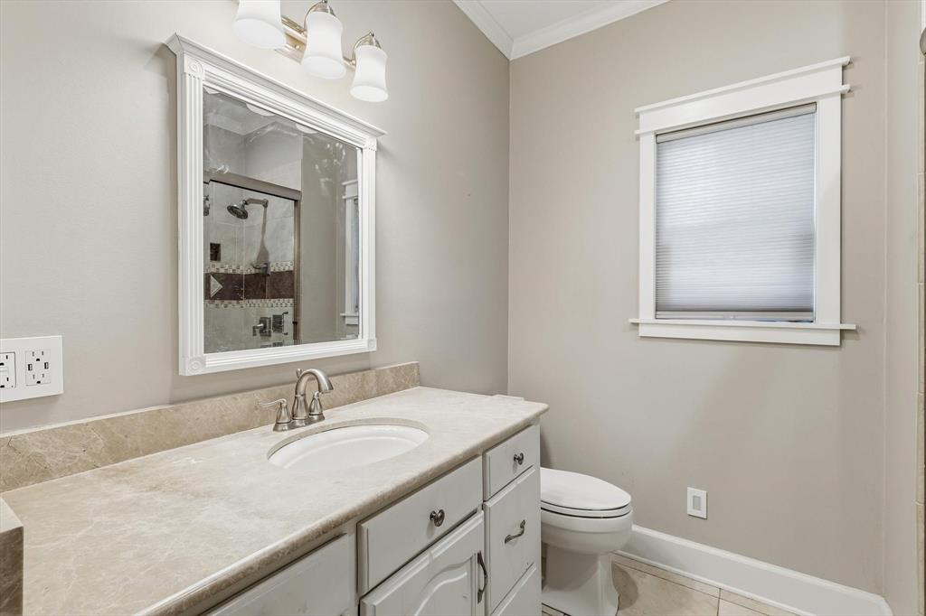1331 Travis Street Property Photo 31