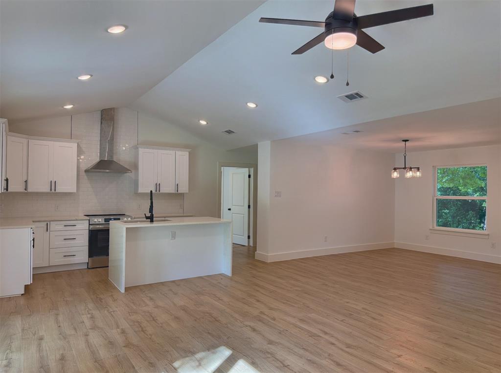 721 Norwood Drive Property Photo 8
