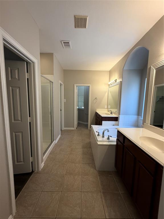 1016 Grey Fox Drive Property Photo 8