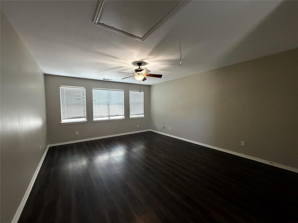 1016 Grey Fox Drive Property Photo 27