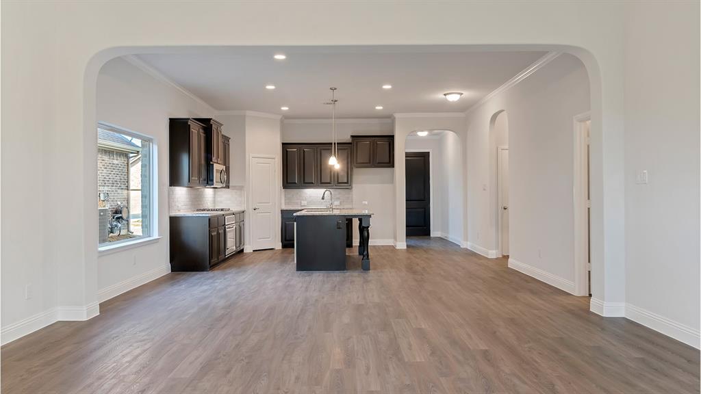 708 Soaring Hawk Drive Property Photo 12