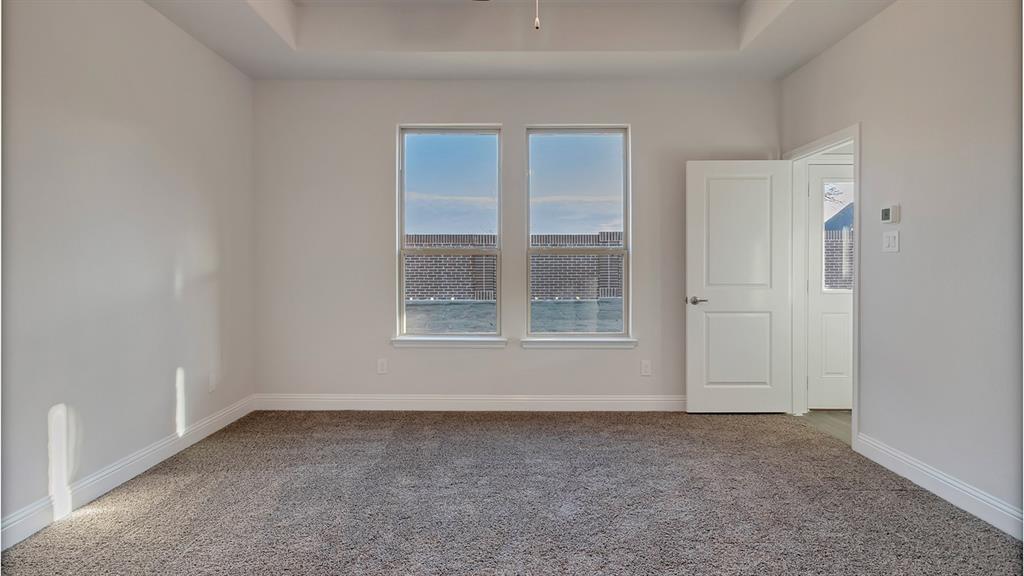 708 Soaring Hawk Drive Property Photo 15