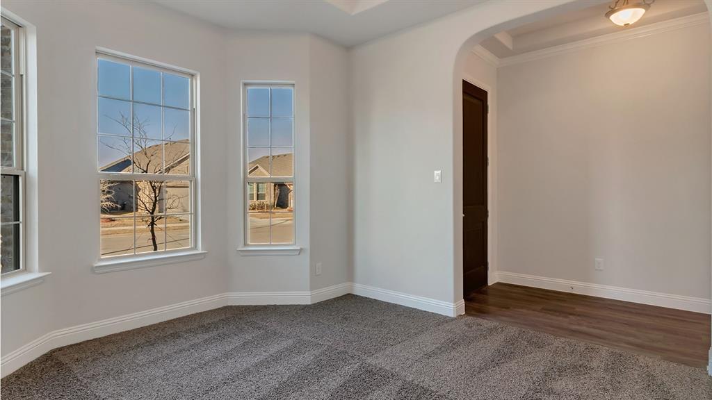 708 Soaring Hawk Drive Property Photo 25