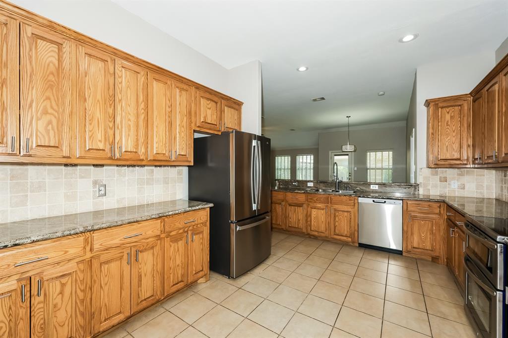 207 Rawhide Street Property Photo 15
