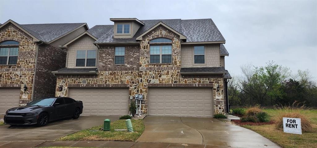 702 Amber Property Photo 1