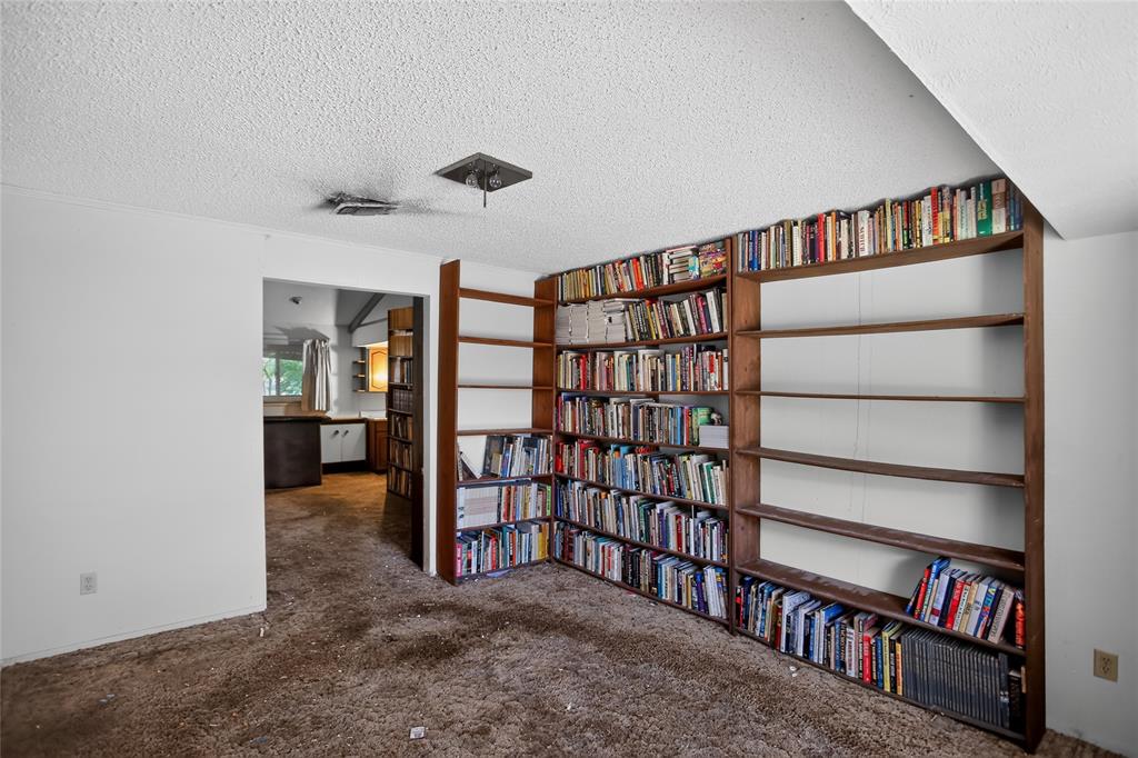 2108 Barton Drive Property Photo 11