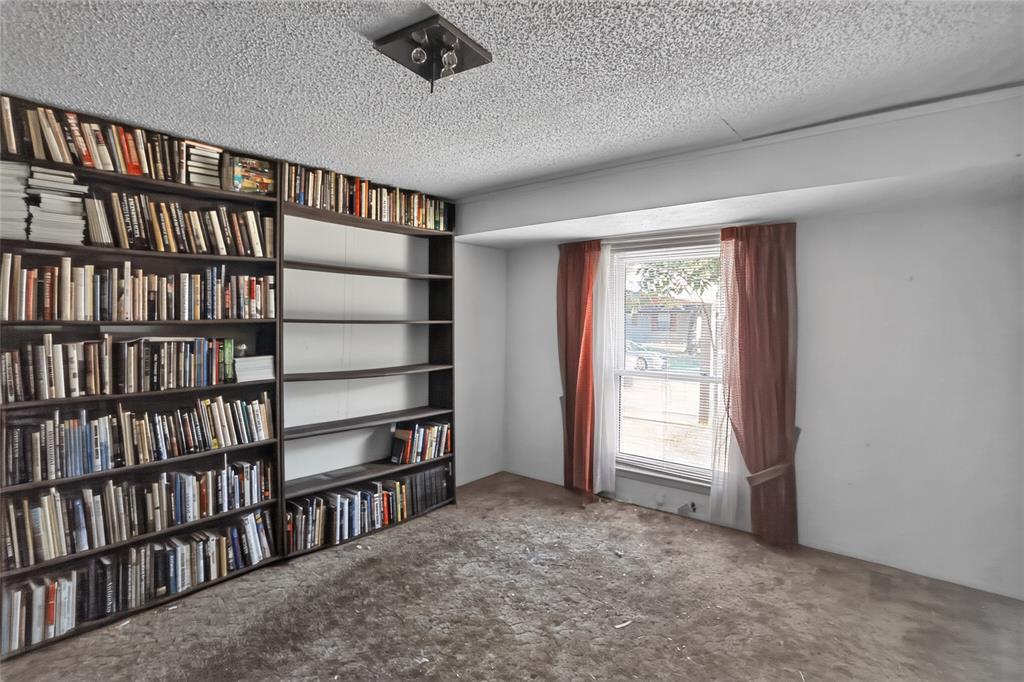 2108 Barton Drive Property Photo 12