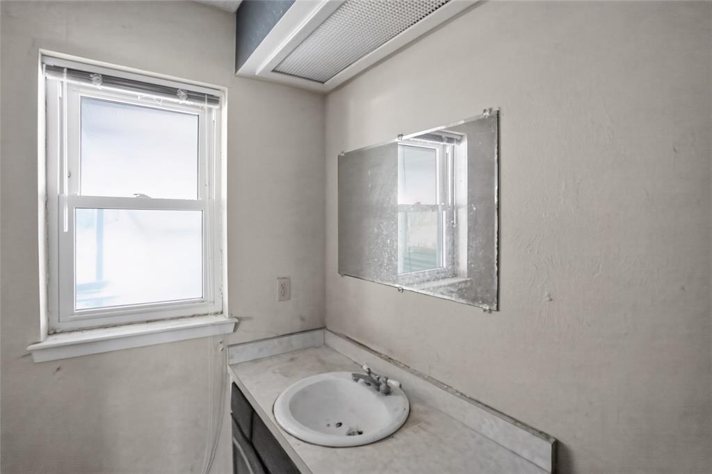 2108 Barton Drive Property Photo 15