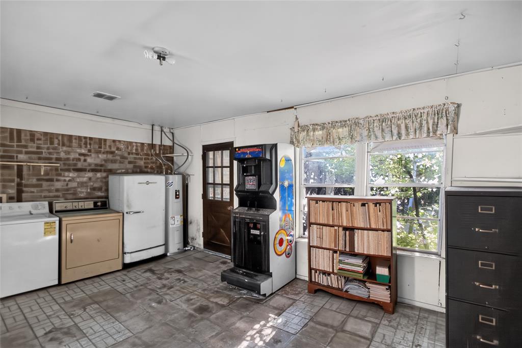 2108 Barton Drive Property Photo 20