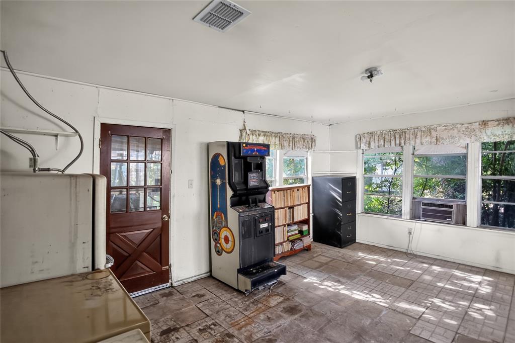 2108 Barton Drive Property Photo 21