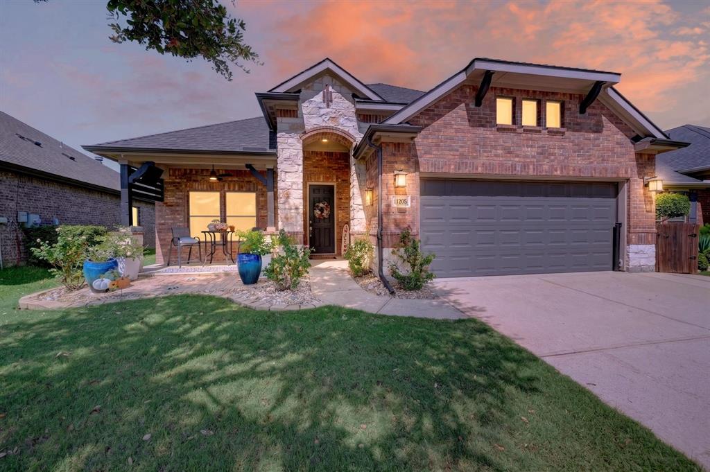 11205 Gibbons Creek Drive Property Photo 1
