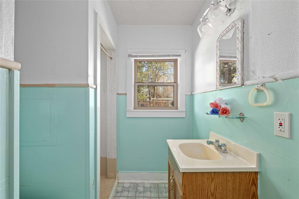 2609 Coggin Avenue Property Photo 11