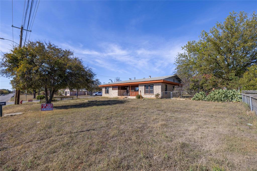 2609 Coggin Avenue Property Photo 19