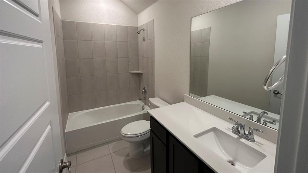 4829 Silver Touch Road Property Photo 6